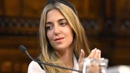 Ornella Calvete, pareja de Javier Cardini, ahora exfuncionario de Economía