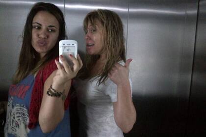 Ornella junto a Sandra Dillon, la esteticista de los famosos