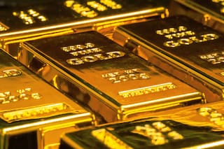 Oro se encamina a caída semanal; altos precios del crudo avivan temor inflacionista