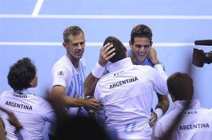 Orsanic, Del Potro y Delbonis (de espalda), en Glasgow