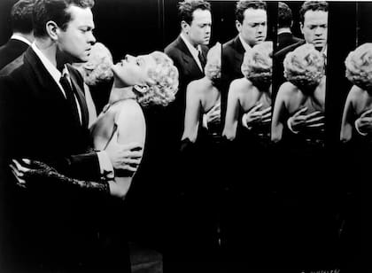 Orson Welles y Rita Hayworth en el film del director, La dama de Shangái