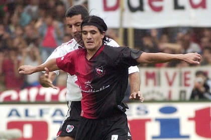 Ortega le marcó tres veces a River: dos en 2005 y una en 2006, todas con Newells