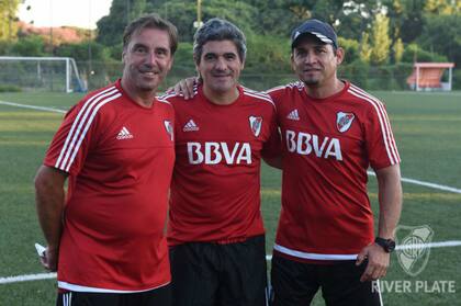 Ortega trabaja con los jóvenes de las inferiores para potenciar la técnica individual