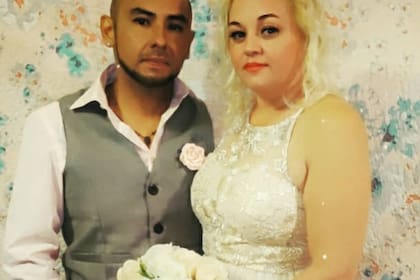 Ortiz denunció que su esposo fue expulsado del país mientras tenía un trámite migratorio en curso y sin poder completar el proceso