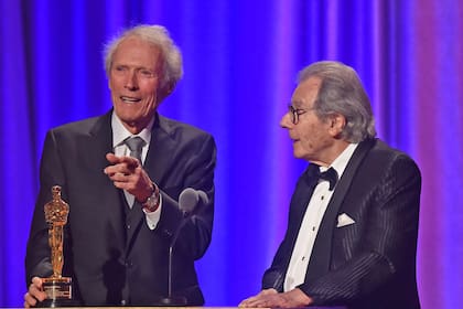 Eastwood en 2019, cuando le entregó un Oscar honorario a nuestro compatriota Lalo Schifrin