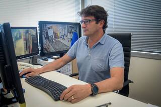 Oscar Poletti: "Estamos regalando trabajo a otros países"