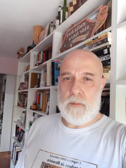 Oscar Conde: "Ya no cabe que las academias de América Latina tengan con la RAE una relación de sumisión a las normas implantadas y dirigidas desde Madrid"