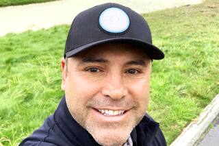 Coronavirus: De la Hoya donó dinero a un hospital y "retó" a otros a imitarlo