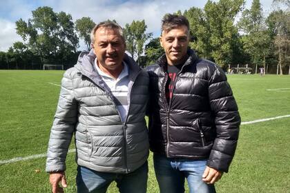 Oscar Garré, jugador con más presencias en la historia del club, integra la secretaría técnica junto a Alejandro Saccardi, hijo de Gerónimo, una de las glorias verdolagas.