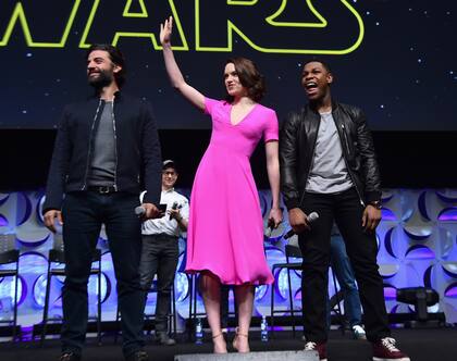 Oscar Isaac, Daisy Ridley y John Boyega, actores de otra galaxia