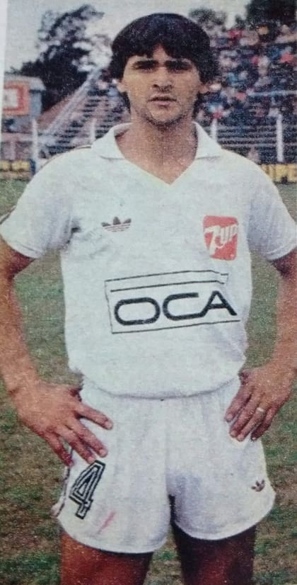 Oscar López Turitich, lateral derecho de Platense