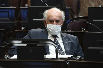 Oscar Parrilli, Senador Nacional por el Frente de Todos de Neuquén; un hombre de máxima confianza de Cristina Kirchner