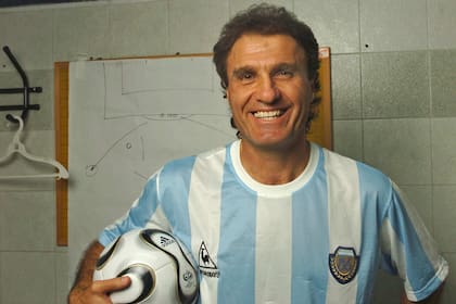 Oscar Ruggeri es un legendario exfutbolista argentino