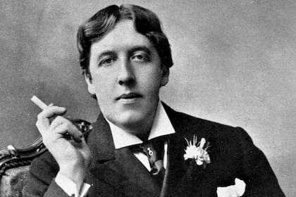 Oscar Wilde, en El crítico como artista, explicaba que el propósito de la crítica es acrecentar la belleza del mundo, incluyendo al propio trabajo crítico