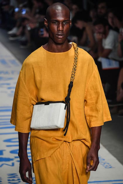 Osklen propuso túnicas de alto impacto