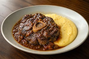 Osobuco con polenta cremosa