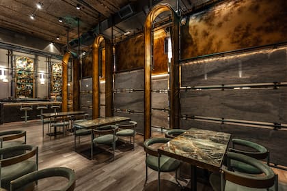 Osten propone un viaje al corazón de la elegancia y el lujo de "El Gran Gatsby".