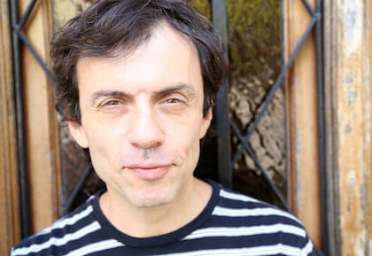 Osvaldo Aguirre, el autor de Conexión latina