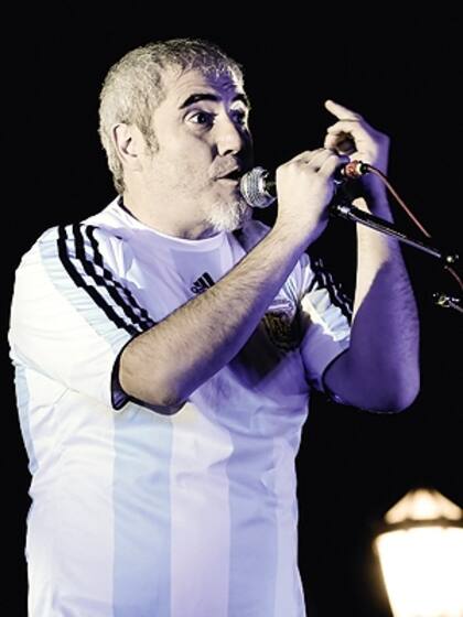 Osvaldo Bazán durante la vigilia del 15 de julio