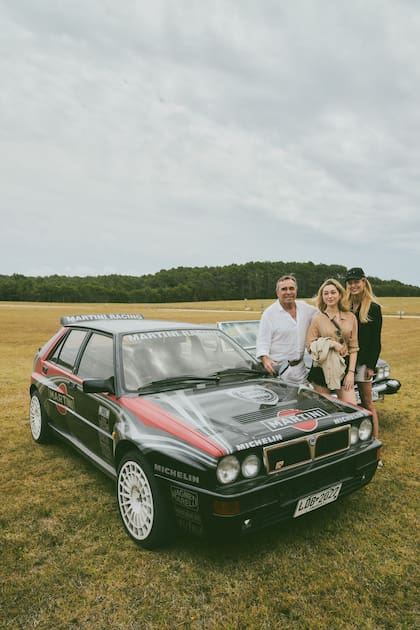 Osvaldo "Cocho" López, su novia Verónica Colussi y su hija.