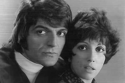 Osvaldo Piro y Susana Rinaldi, en una imagen del álbum familiar compartida por La Tana con LA NACION