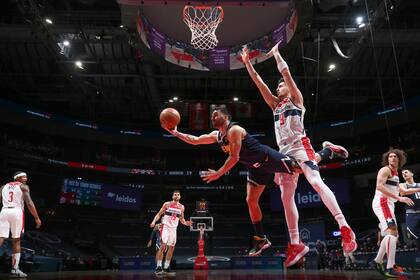 Otra acción lucida de Campazzo ante los Wizards.