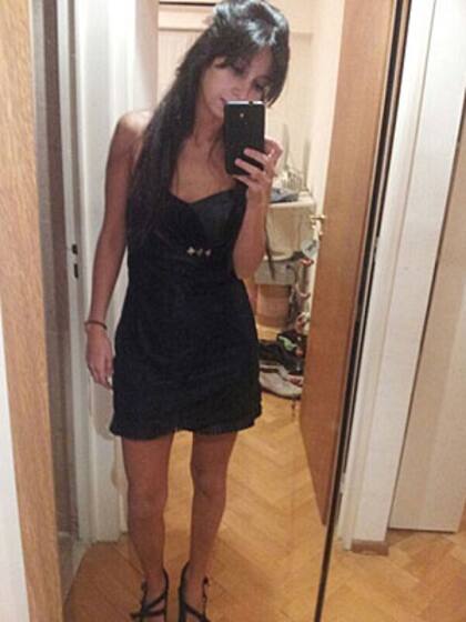 Otra buena opción. Lo bueno es que estos 3 vestidos ya los tiene, así que algo lindo va a usar seguro