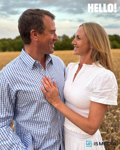 Otra de las fotos oficiales del compromiso.