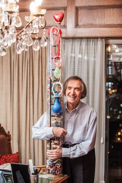 Otra de las grandes ocurrencias del cómico: el chupetómetro, un dispositivo "fabulósico" para que los chicos dejaran el chupete.