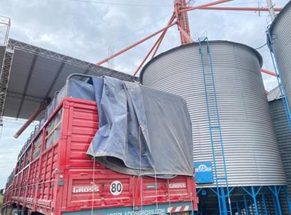 Otra imagen del operativo difundido por la AFIP