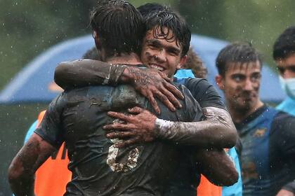 Otra imagen que demuestra las condiciones en las que se desarrolló el partido que los Pumitas le ganaron a Uruguay