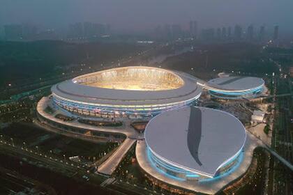 Otra imponente obra arquitectónica: el futuro estadio Cinco Anillos, de Wuhán.