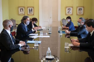 Con una nueva modificación presupuestaria, el Gobierno amplía el gasto en casi $9000 millones