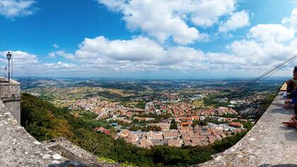 otra panorámica de San Marino, país que no pertenece a la Unión Europea, aunque se maneja con euros