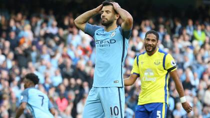 Otra pesadilla para Agüero desde los doce pasos