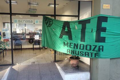 Otra postal de la protesta en el sistema de control de Cristo Redentor en Mendoza