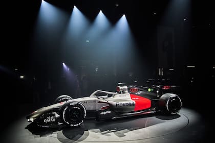 Otra vista del Audi con el que la casa alemana, que reemplaza a Sauber en la categoría, se estrenará en la categoría máxima del automovilismo.