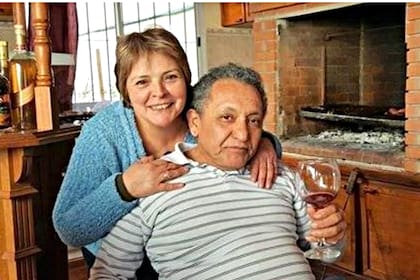 otras épocas: Hilda junto al chofer Centeno