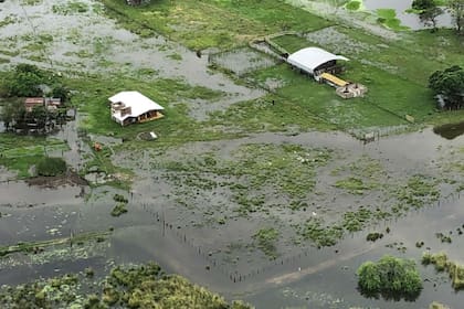 Otro campo bajo el agua en Guillermina, en el norte de Santa Fe