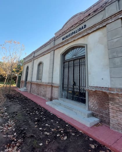 Otro de los edificios que creó Oscar, la Municipalidad (Foto: @museoiriarte)