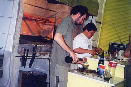 Otro de los emprendimientos del francés: la parrilla al paso en el barrio de Constitución