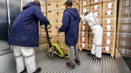 Otro desafío es que también carece de la llamada "línea verde" para productos perecederos