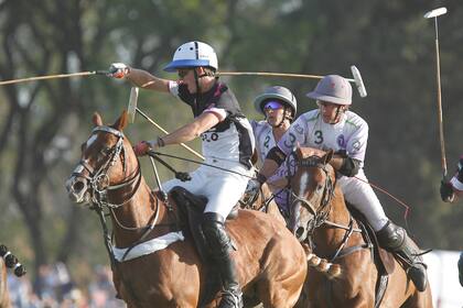 Otro evento que no se suspendió es la final de la copa Cámara de Diputados, que se llevará a cabo en la Asociación Argentina de Polo el jueves próximo