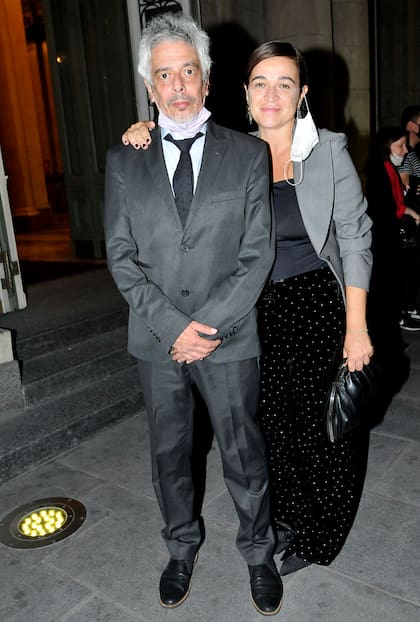 Otro hombre de radio, Bobby Flores, presente en el Colón