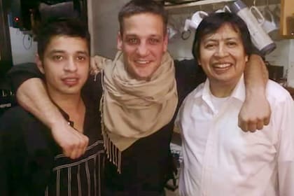 Otro vecino famoso que compra sus empanadas salteñas: Rodrigo de la Serna