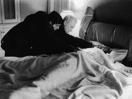 Otros elementos que adaptó Blatty de la historia real fueron los insultos y escupitajos que los sacerdotes aseguraron recibir de parte de Roland cuando hacían el ritual de exorcismo