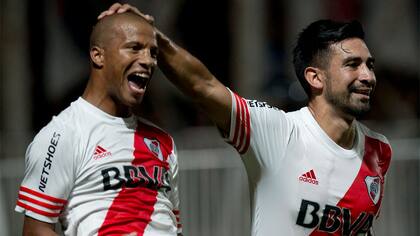Otros tiempos en River: Carlos Sánchez junto a Ariel Rojas