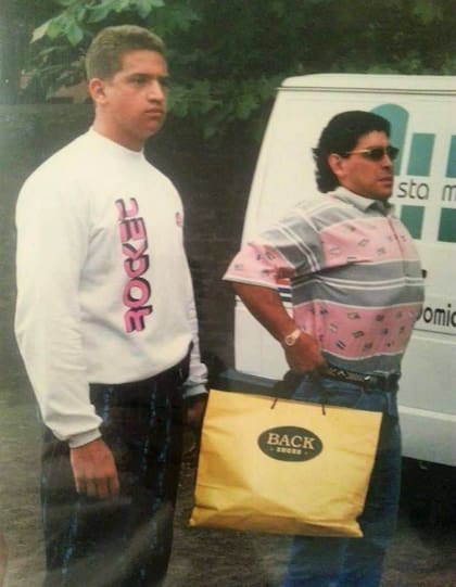 Otros tiempos: Evaristo Sanguinetti, la persona de seguridad que acompaña las 24 horas a Alcaraz en Buenos Aires, trabajó con otras figuras, como Maradona