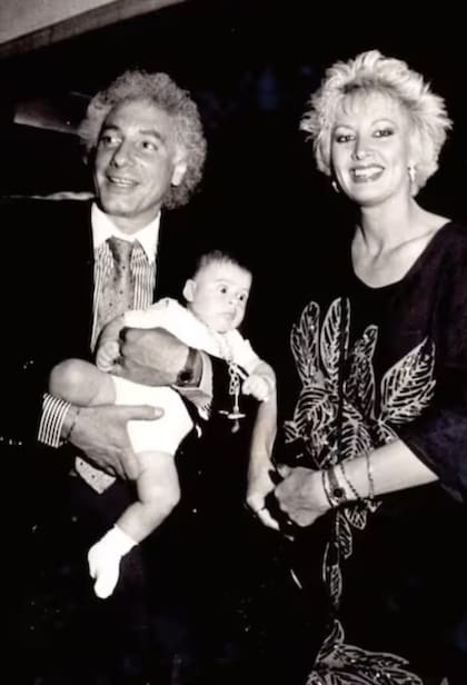 Otros tiempos, otros amores: Coppola y Yuyito (los reales) llevan a su hija Bárbara