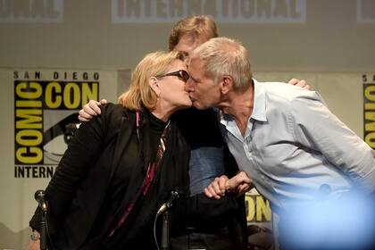 Ovación en San Diego para el beso de Fisher y Ford